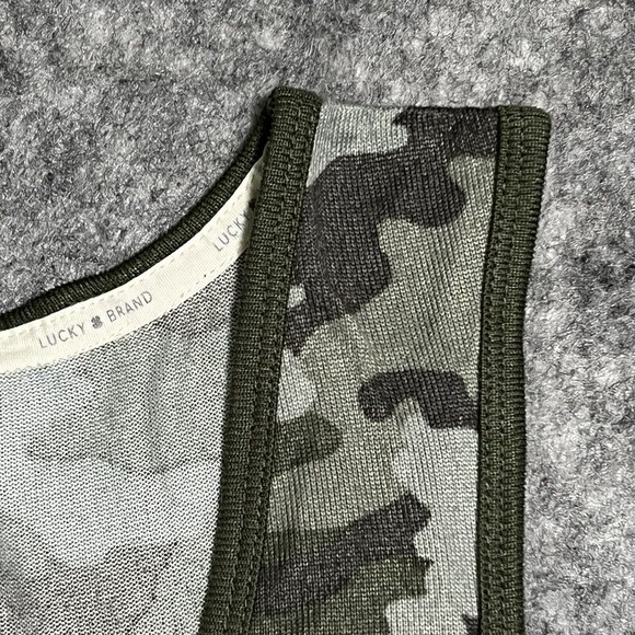Lucky Brand Camo Green Tank Top Shirt Womens L Top Soft Lounge Casual Athleisure - Picture 8 of 11